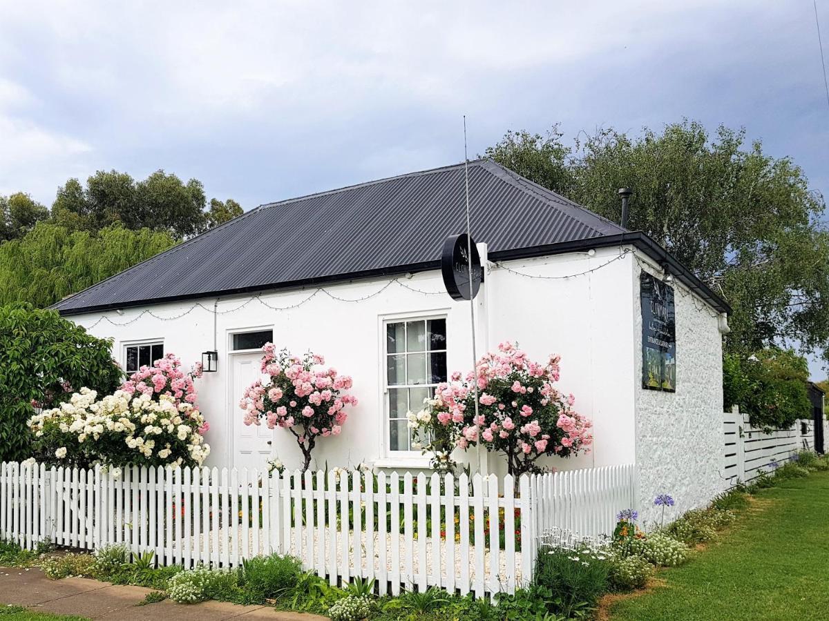 Clonmara Country House And Cottages 포트페어리 외부 사진