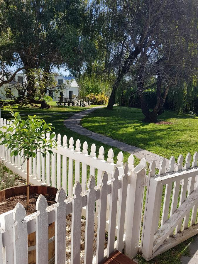 Clonmara Country House And Cottages 포트페어리 외부 사진