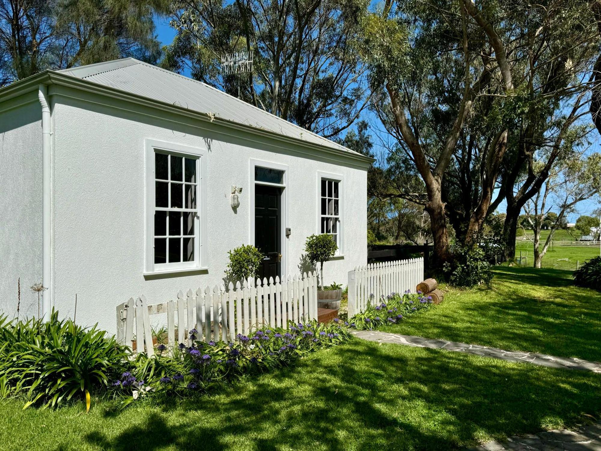 Clonmara Country House And Cottages 포트페어리 외부 사진